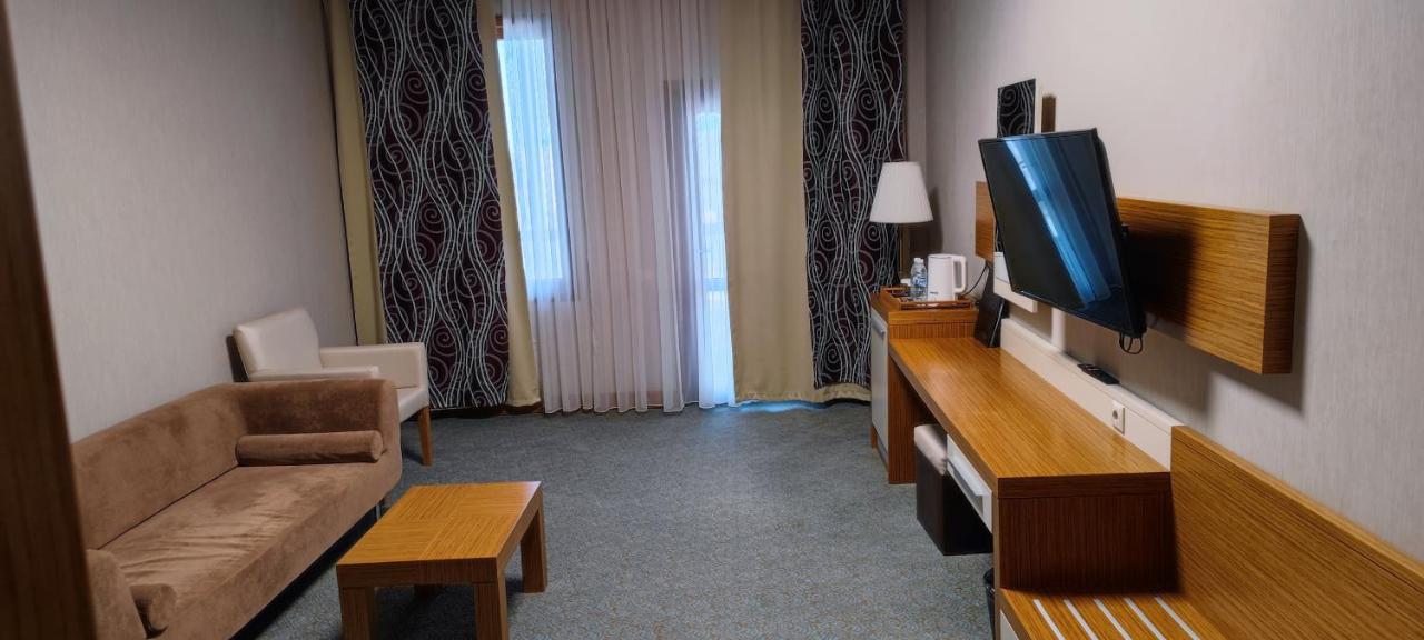 Grand Nur Plaza Hotel Aktau  Exterior foto
